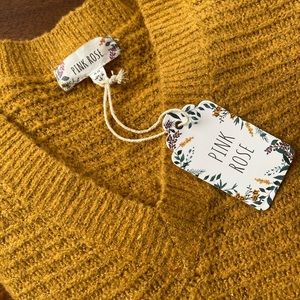 BNWT, Rusty Yellow, Knit High/low Sweater, XS